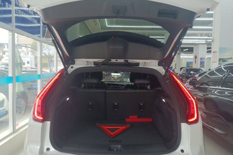Used Cadillac XT4 2022 28T Two-Wheel Drive Fashion Edition Trunk