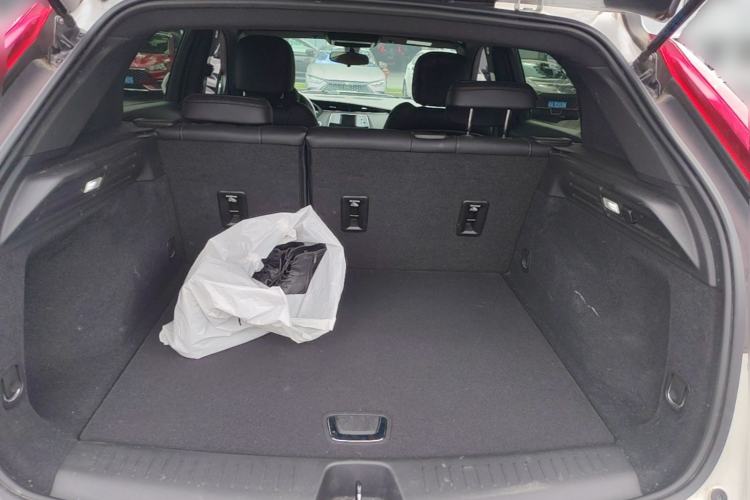 Used Cadillac XT4 2022 28T Two-Wheel Drive Fashion Edition Trunk