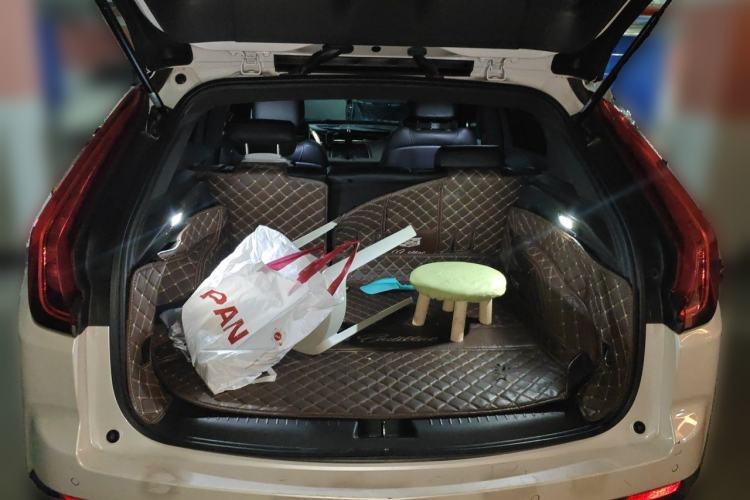 Used Cadillac XT4 2022 28T Two-Wheel Drive Fashion Edition Trunk