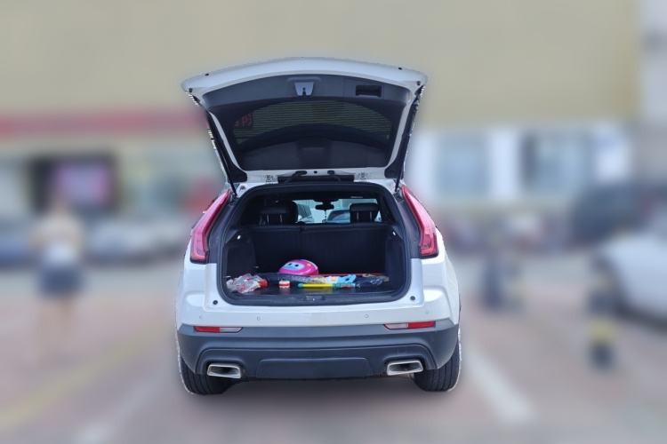 Used Cadillac XT4 2022 28T Two-Wheel Drive Fashion Edition Trunk