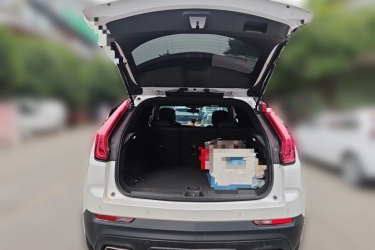 Used Cadillac XT4 2022 28T Two-Wheel Drive Fashion Edition Trunk