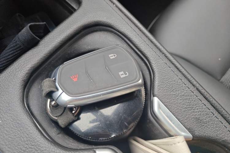 Used Cadillac XT4 2022 28T Two-Wheel Drive Fashion Edition Vehicle Key