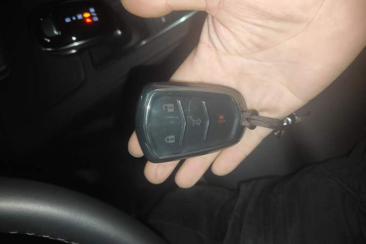 Used Cadillac XT4 2022 28T Two-Wheel-Drive Luxury Version Vehicle Key