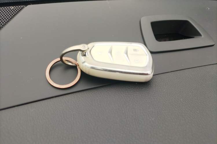 Used Cadillac XT4 2022 28T Two-Wheel-Drive Luxury Version Vehicle Key