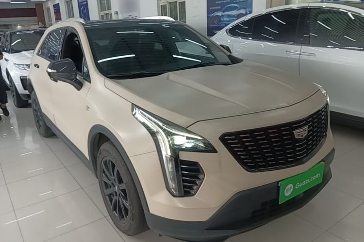 Used Cadillac XT4 2022 28T Two-Wheel Drive Fashion Edition Front Right 45 Deg