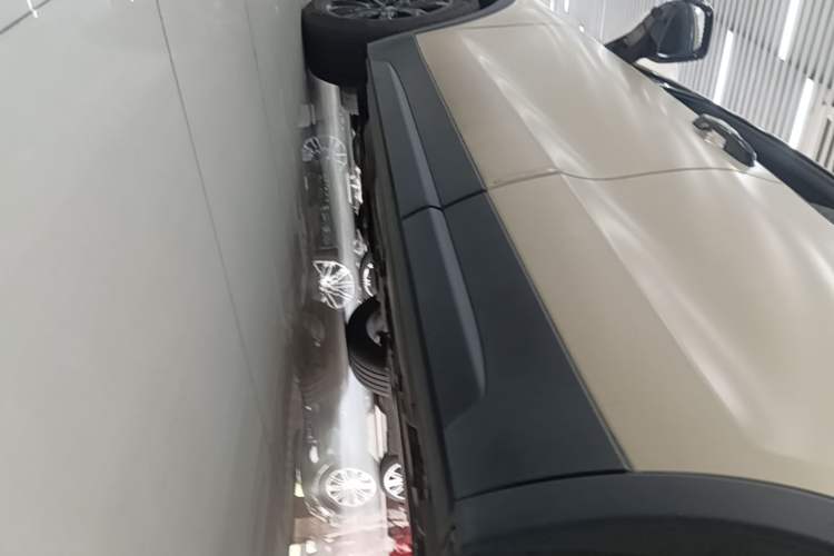 Used Cadillac XT4 2022 28T Two-Wheel Drive Fashion Edition Left Side Sill