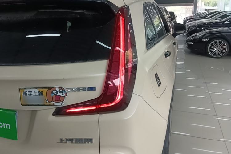 Used Cadillac XT4 2022 28T Two-Wheel Drive Fashion Edition Right Rear Taillight
