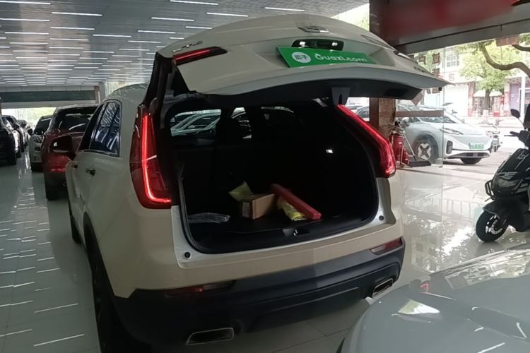 Used Cadillac XT4 2022 28T Two-Wheel Drive Fashion Edition Trunk