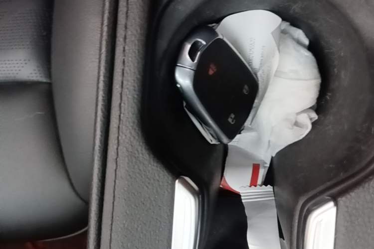Used Cadillac XT4 2022 28T Two-Wheel Drive Fashion Edition Vehicle Key