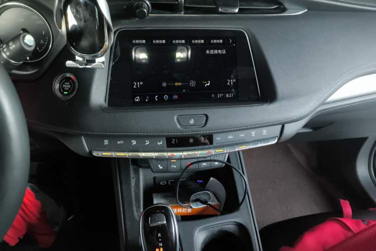 Used Cadillac XT4 2023 28T Two-Wheel-Drive Luxury Version Audio And AC Panel