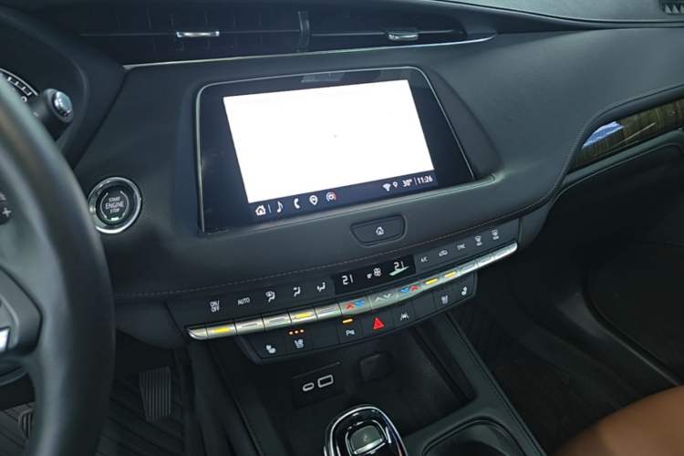 Used Cadillac XT4 2023 28T Two-Wheel Drive Prestige Version Audio And AC Panel