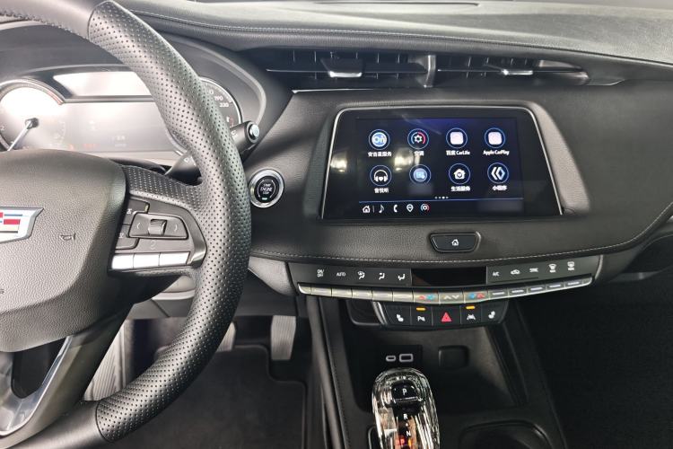 Used Cadillac XT4 2023 28T Two-Wheel-Drive Luxury Version Audio And AC Panel