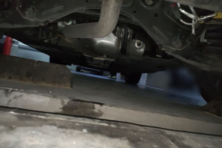 Used Cadillac XT4 2023 28T Two-Wheel Drive Prestige Version Chassis Rear