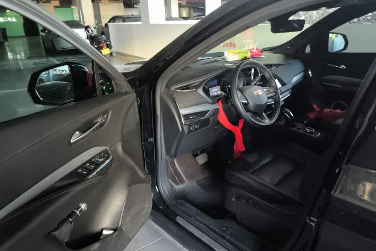 Used Cadillac XT4 2023 28T Two-Wheel-Drive Luxury Version Driver Seat