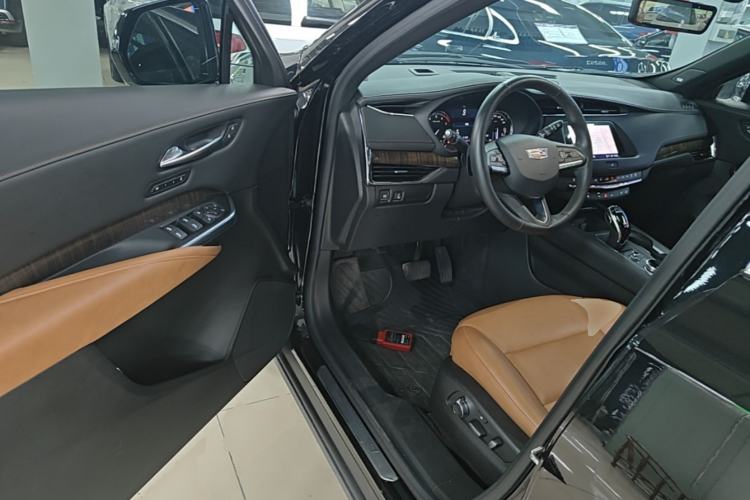 Used Cadillac XT4 2023 28T Two-Wheel Drive Prestige Version Driver Seat