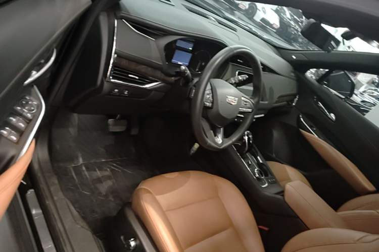 Used Cadillac XT4 2023 28T Two-Wheel Drive Prestige Version Driver Seat