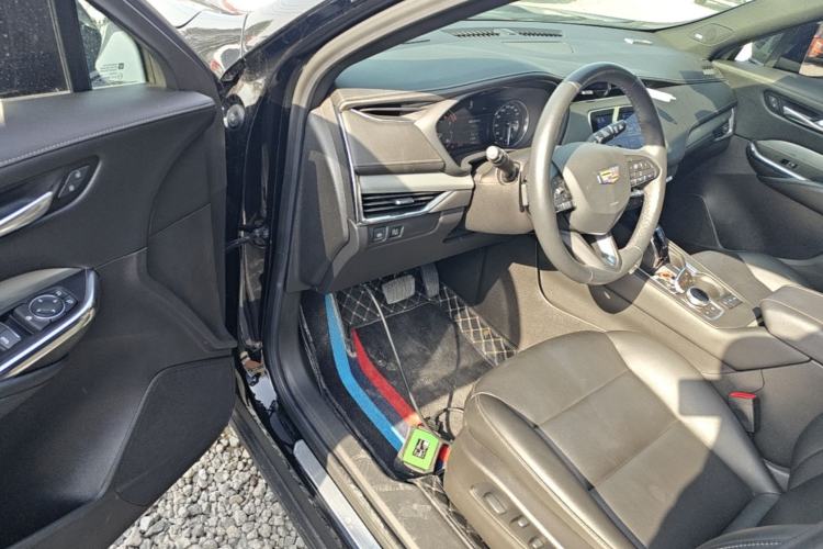 Used Cadillac XT4 2023 28T Two-Wheel-Drive Luxury Version Driver Seat