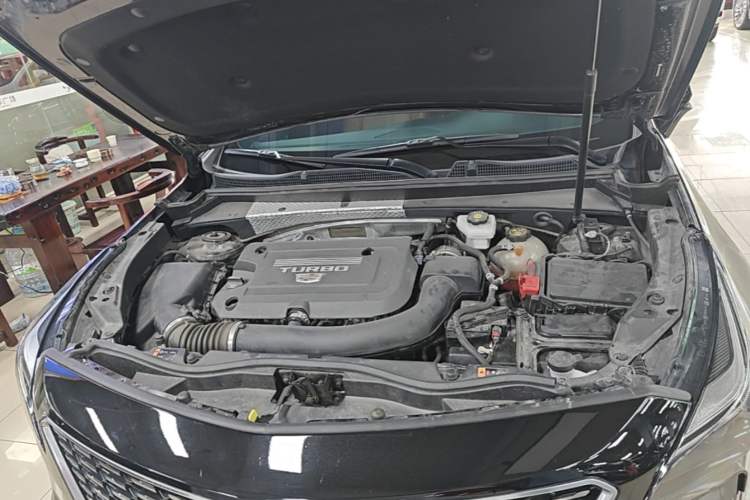 Used Cadillac XT4 2023 28T Two-Wheel Drive Prestige Version Engine Bay