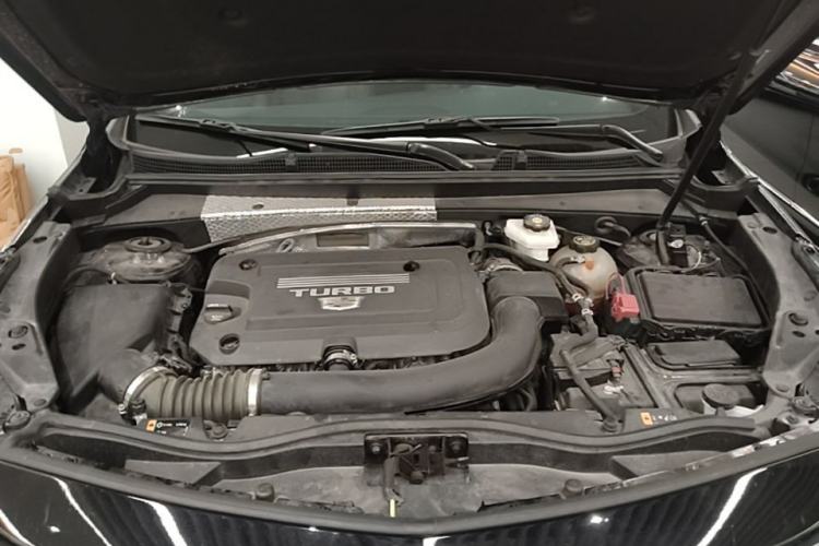 Used Cadillac XT4 2023 28T Two-Wheel Drive Prestige Version Engine Bay