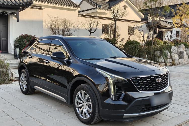 Used Cadillac XT4 2023 28T Two-Wheel Drive Prestige Version Exterior 2