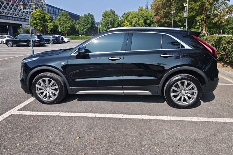 Used Cadillac XT4 2023 28T Two-Wheel Drive Prestige Version Exterior 3