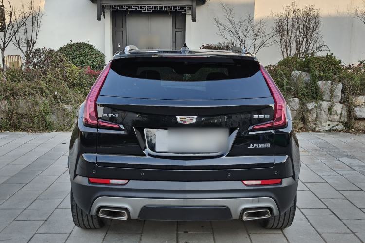 Used Cadillac XT4 2023 28T Two-Wheel Drive Prestige Version Exterior 4