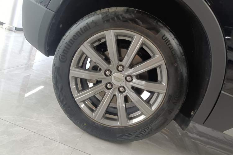 Used Cadillac XT4 2023 28T Two-Wheel-Drive Luxury Version Exterior 5