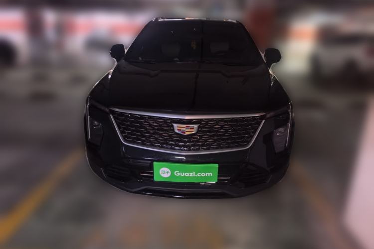 Used Cadillac XT4 2023 28T Two-Wheel-Drive Luxury Version Front