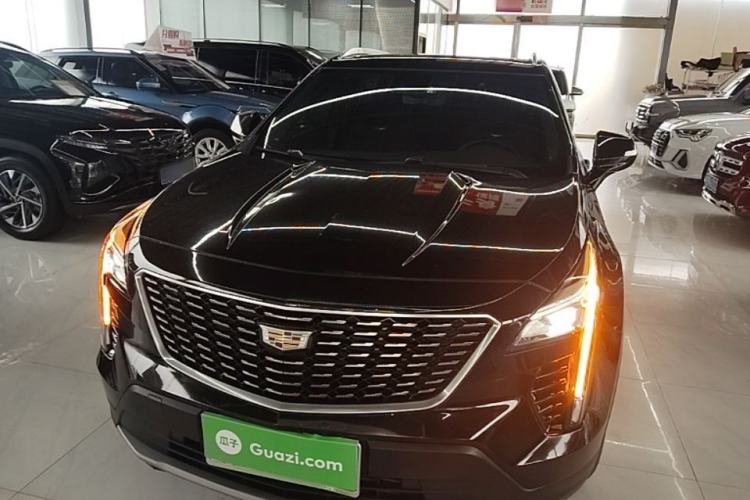 Used Cadillac XT4 2023 28T Two-Wheel-Drive Luxury Version Front