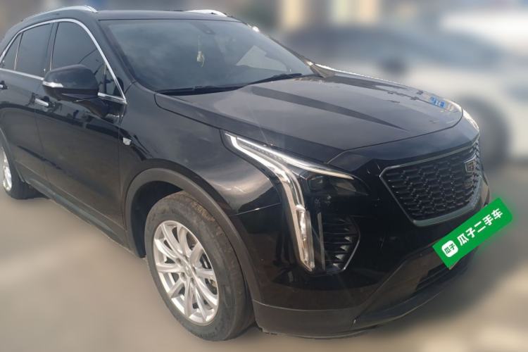 Used Cadillac XT4 2023 28T Two-Wheel Drive Fashion Edition Front Right 45 Deg