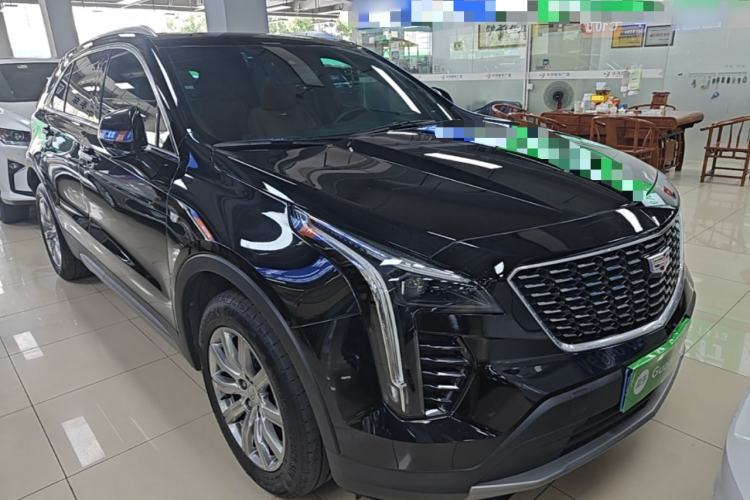 Used Cadillac XT4 2023 28T Two-Wheel Drive Prestige Version Front Right 45 Deg