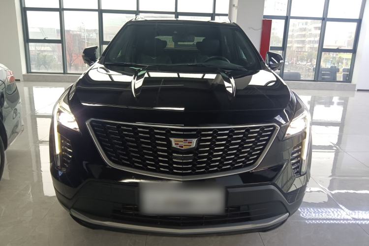 Used Cadillac XT4 2023 28T Two-Wheel-Drive Luxury Version Front
