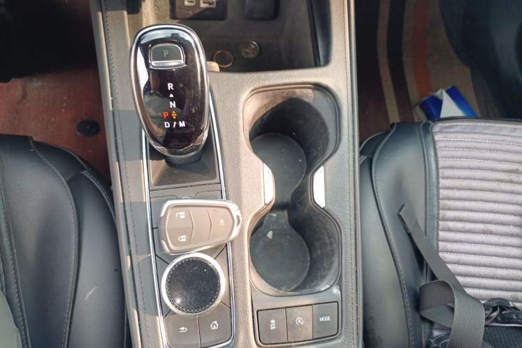 Used Cadillac XT4 2023 28T Two-Wheel Drive Fashion Edition Gear Lever