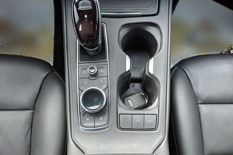 Used Cadillac XT4 2023 28T Two-Wheel Drive Prestige Version Gear Lever