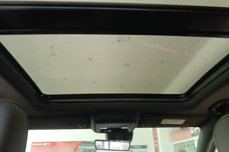 Used Cadillac XT4 2023 28T Two-Wheel-Drive Luxury Version Headliner