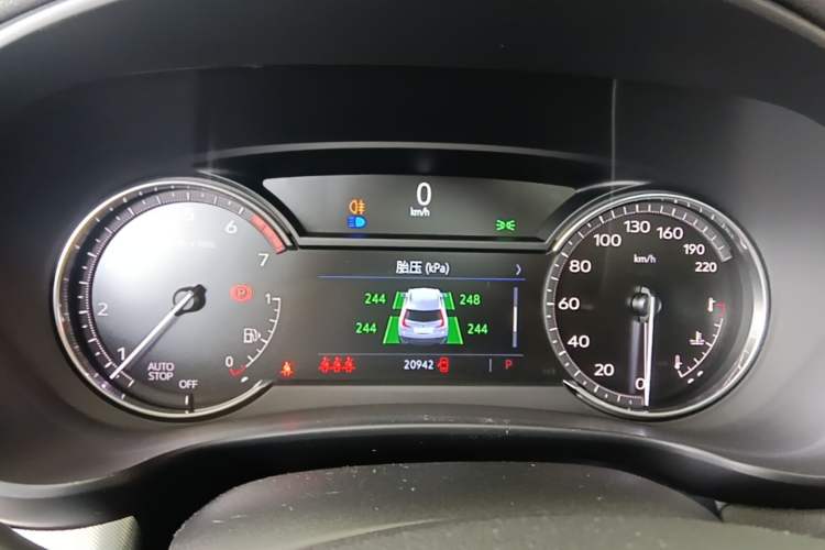 Used Cadillac XT4 2023 28T Two-Wheel-Drive Luxury Version Instrument Cluster