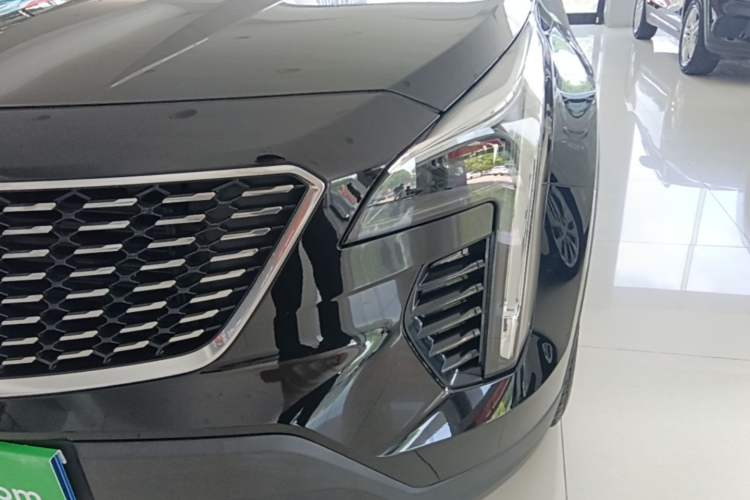 Used Cadillac XT4 2023 28T Two-Wheel-Drive Luxury Version Left Front Headlight
