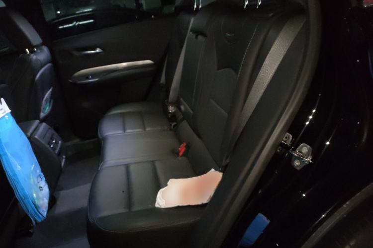 Used Cadillac XT4 2023 28T Two-Wheel Drive Prestige Version Left Rear Seat