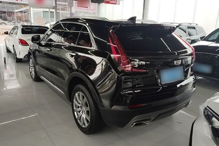 Used Cadillac XT4 2023 28T Two-Wheel-Drive Luxury Version Rear Left 45 Deg