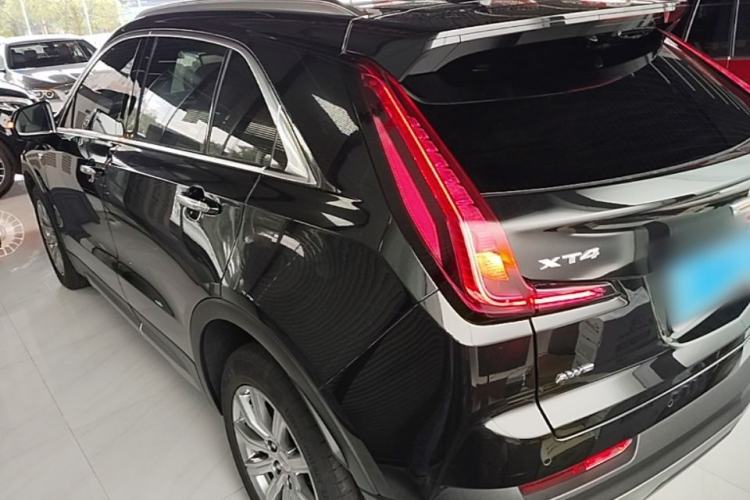 Used Cadillac XT4 2023 28T Two-Wheel-Drive Luxury Version Rear Left 45 Deg