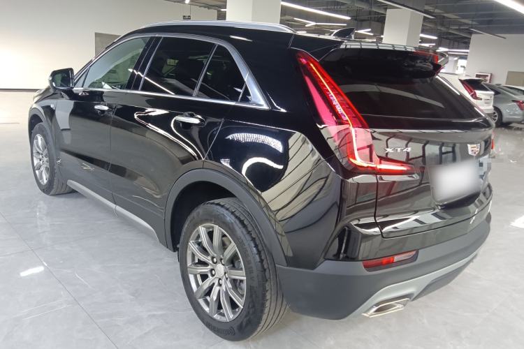 Used Cadillac XT4 2023 28T Two-Wheel-Drive Luxury Version Rear Left 45 Deg