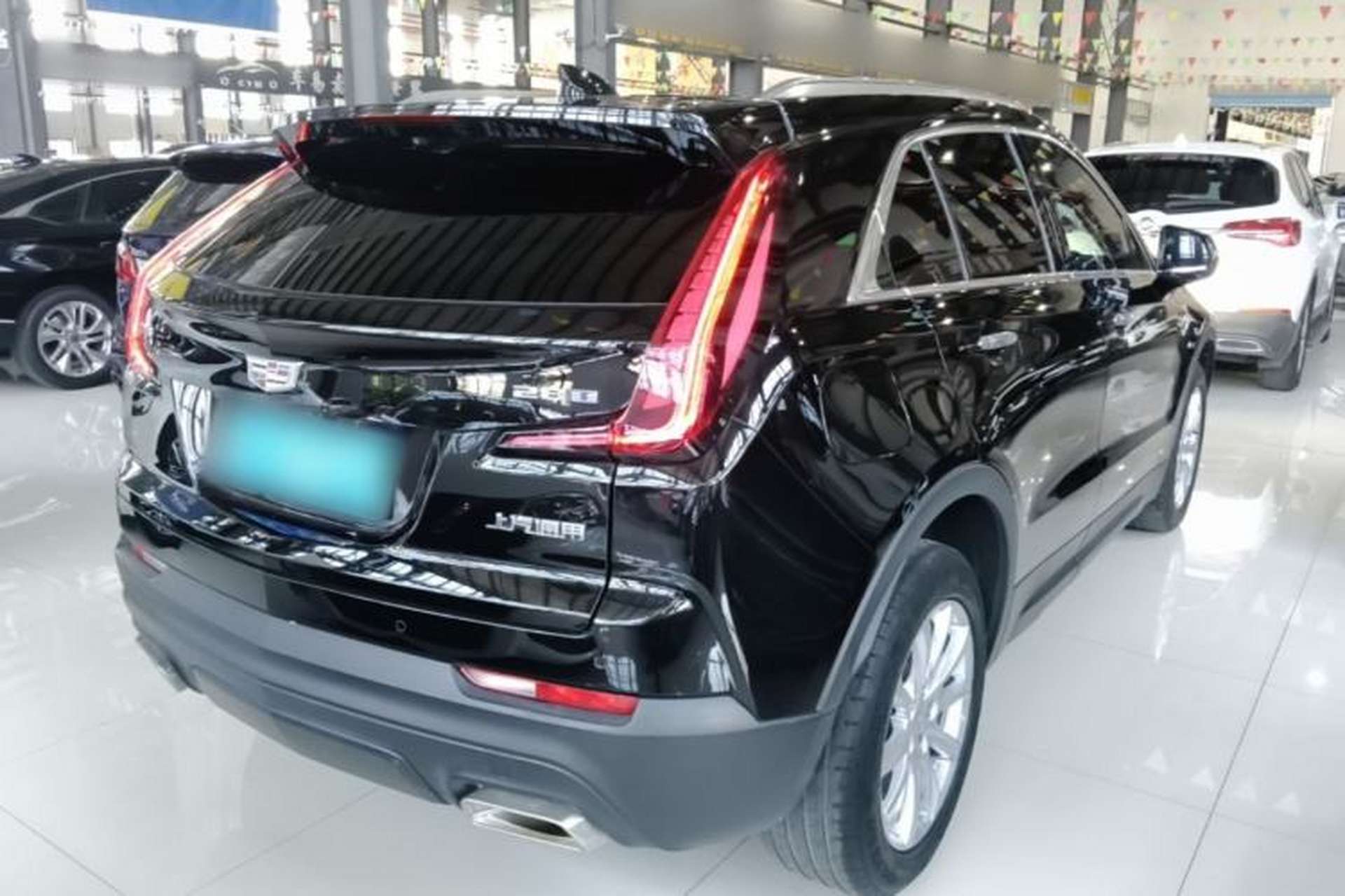 Used Cadillac XT4 2023 28T Two-Wheel Drive Fashion Edition Rear Right 45 Deg
