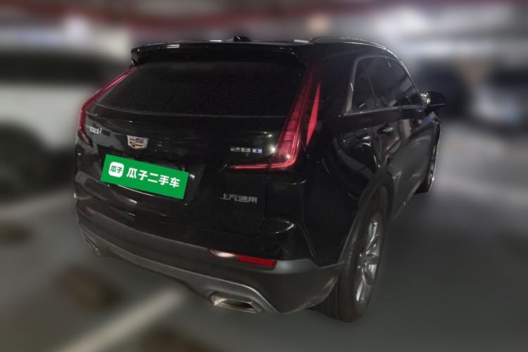 Used Cadillac XT4 2023 28T Two-Wheel-Drive Luxury Version Rear Right 45 Deg