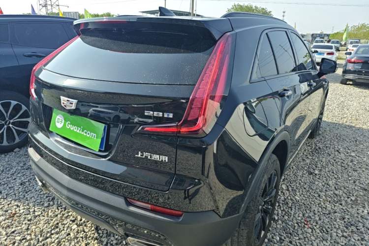 Used Cadillac XT4 2023 28T Two-Wheel-Drive Luxury Version Rear Right 45 Deg
