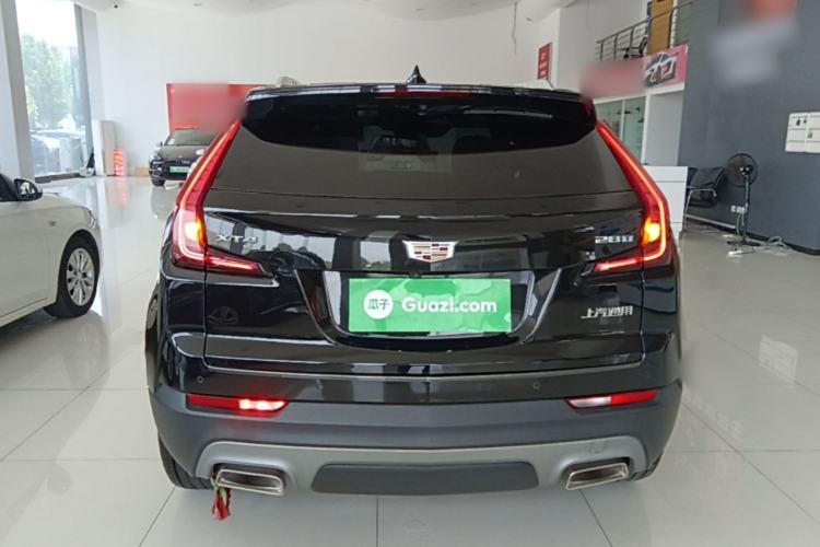 Used Cadillac XT4 2023 28T Two-Wheel-Drive Luxury Version Rear
