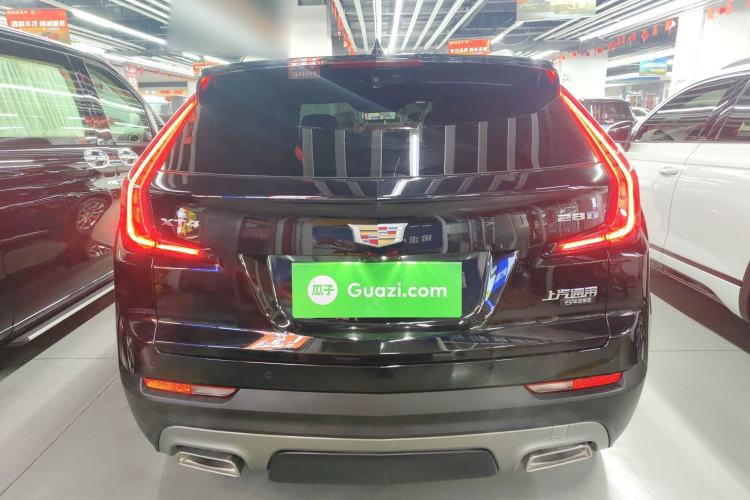 Used Cadillac XT4 2023 28T Two-Wheel-Drive Luxury Version Rear