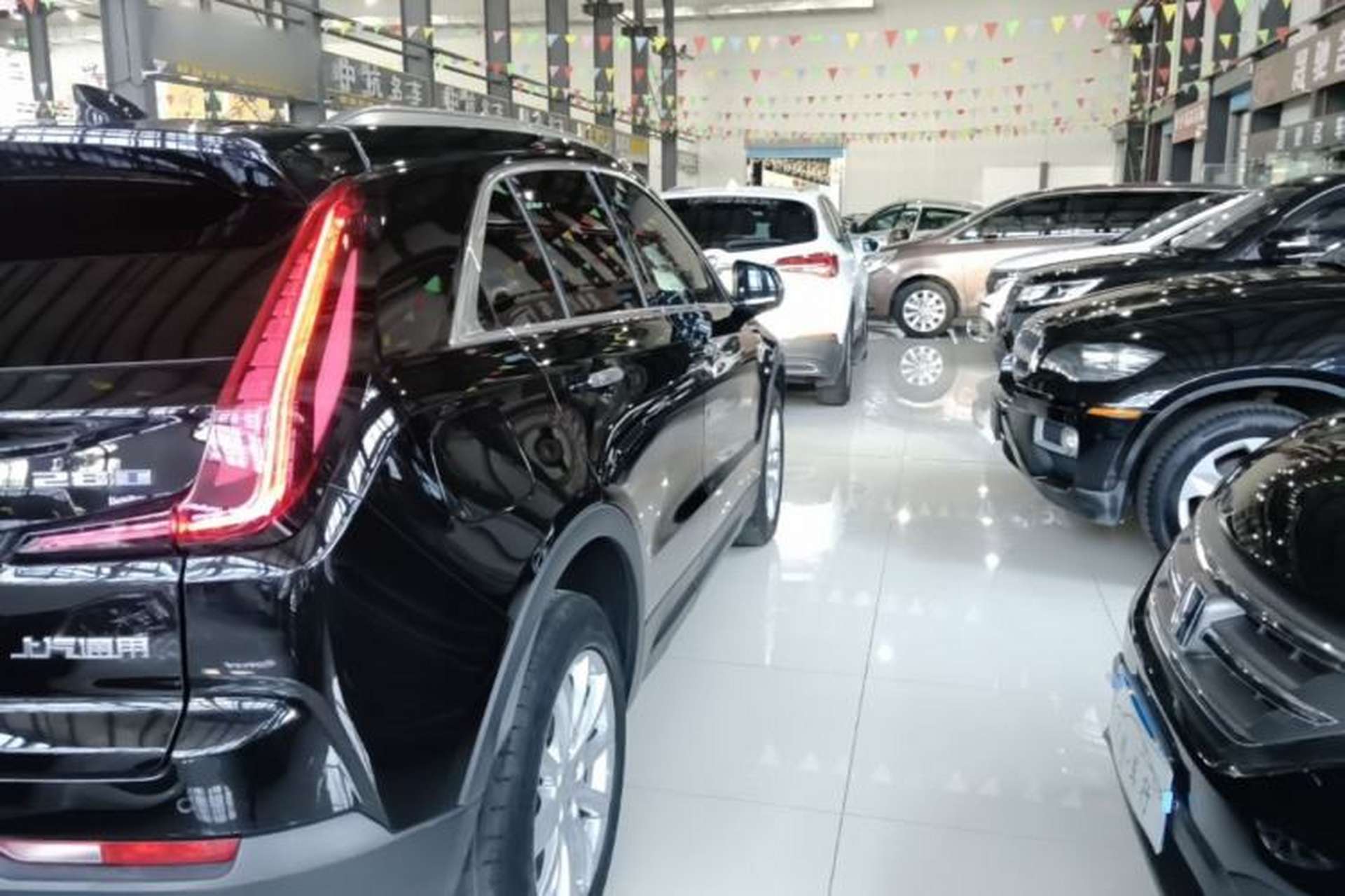 Used Cadillac XT4 2023 28T Two-Wheel Drive Fashion Edition Right Rear Taillight