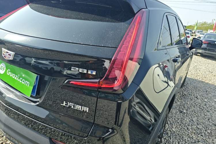 Used Cadillac XT4 2023 28T Two-Wheel-Drive Luxury Version Right Rear Taillight
