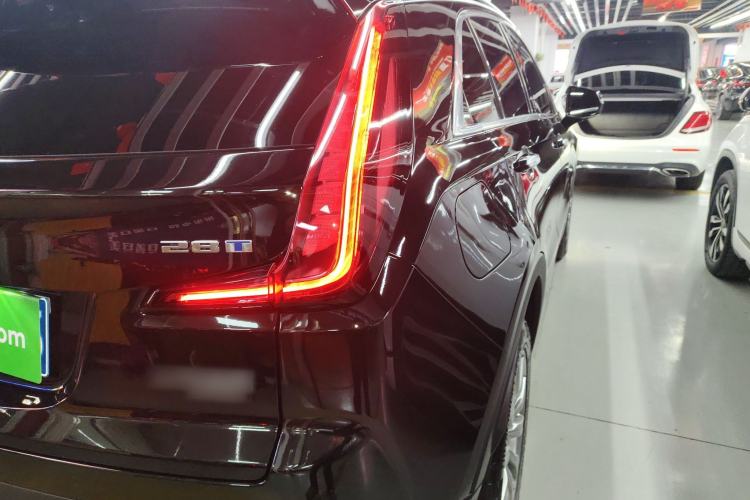 Used Cadillac XT4 2023 28T Two-Wheel-Drive Luxury Version Right Rear Taillight