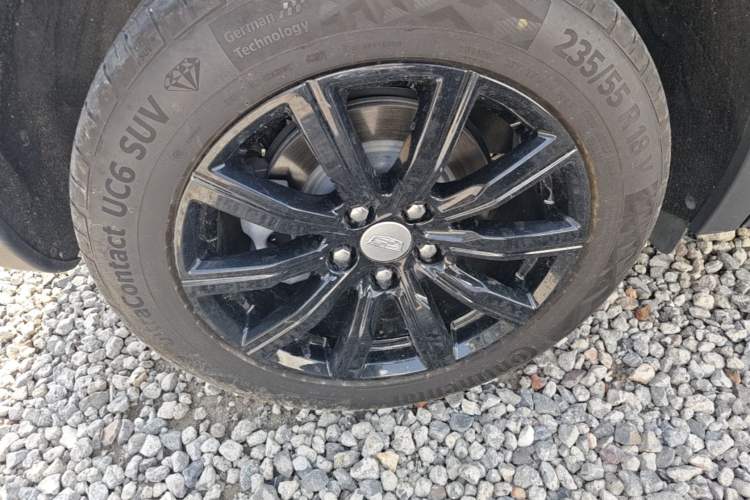 Used Cadillac XT4 2023 28T Two-Wheel-Drive Luxury Version Right Rear Wheel Hub